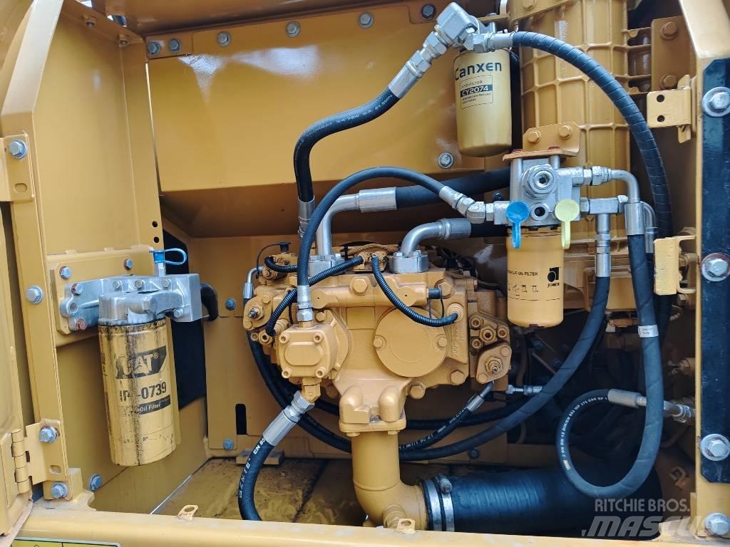 CAT 320 D2 Raupenbagger