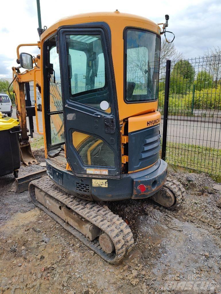 Hyundai R 25 Z-9A Minibagger < 7t
