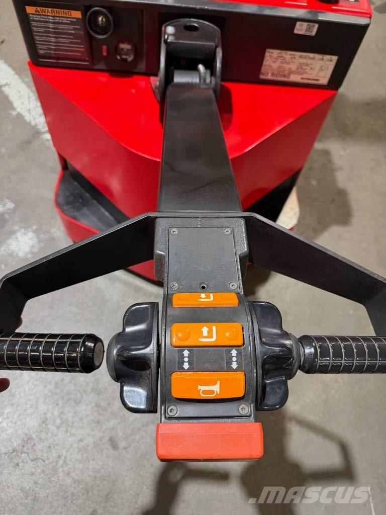 Raymond RSS40 Selbstfahrstapler