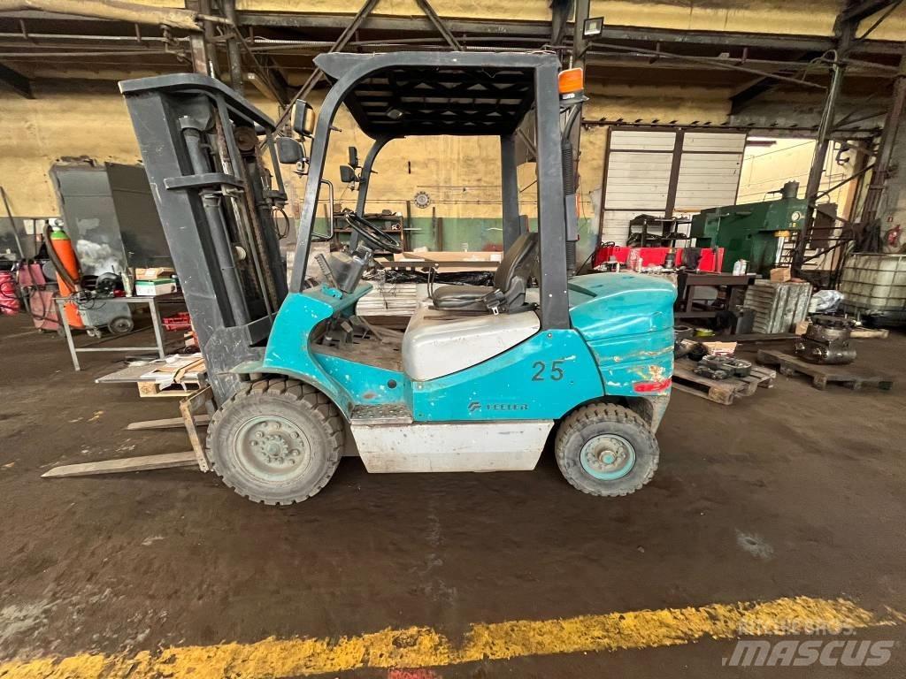 Feeler FD25TCJ Dieselstapler