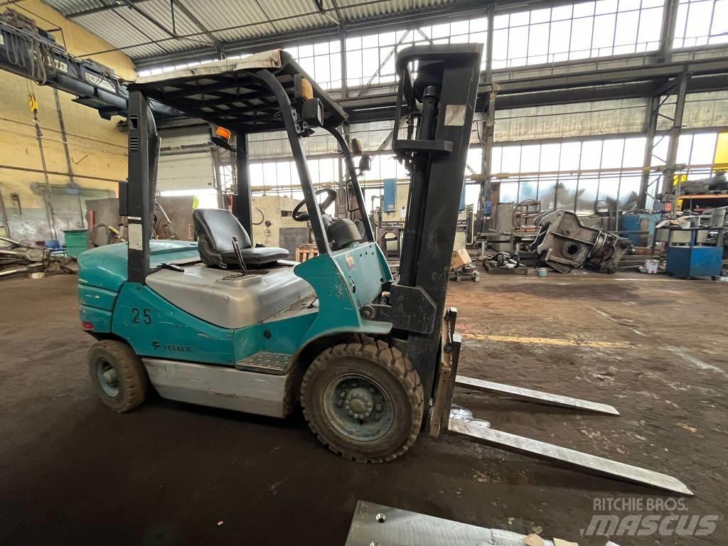 Feeler FD25TCJ Dieselstapler