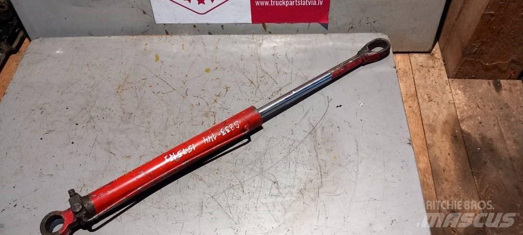 Scania 113.    1575171 Hydraulik