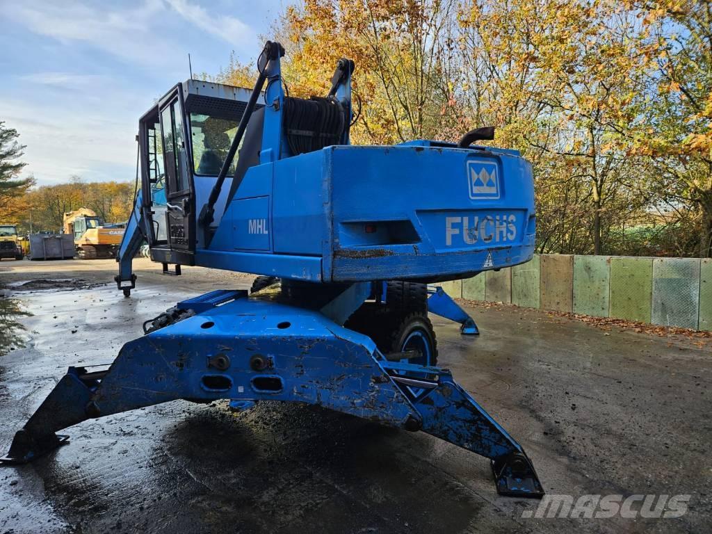 Fuchs MHL 320 D Materialumschlag