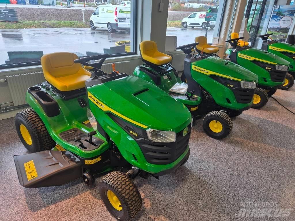 John Deere X 107 Reitermäher