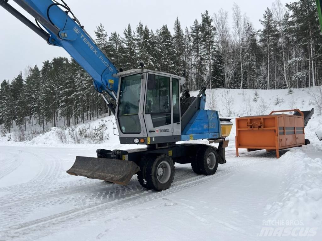Fuchs MHL 320 Materialumschlag
