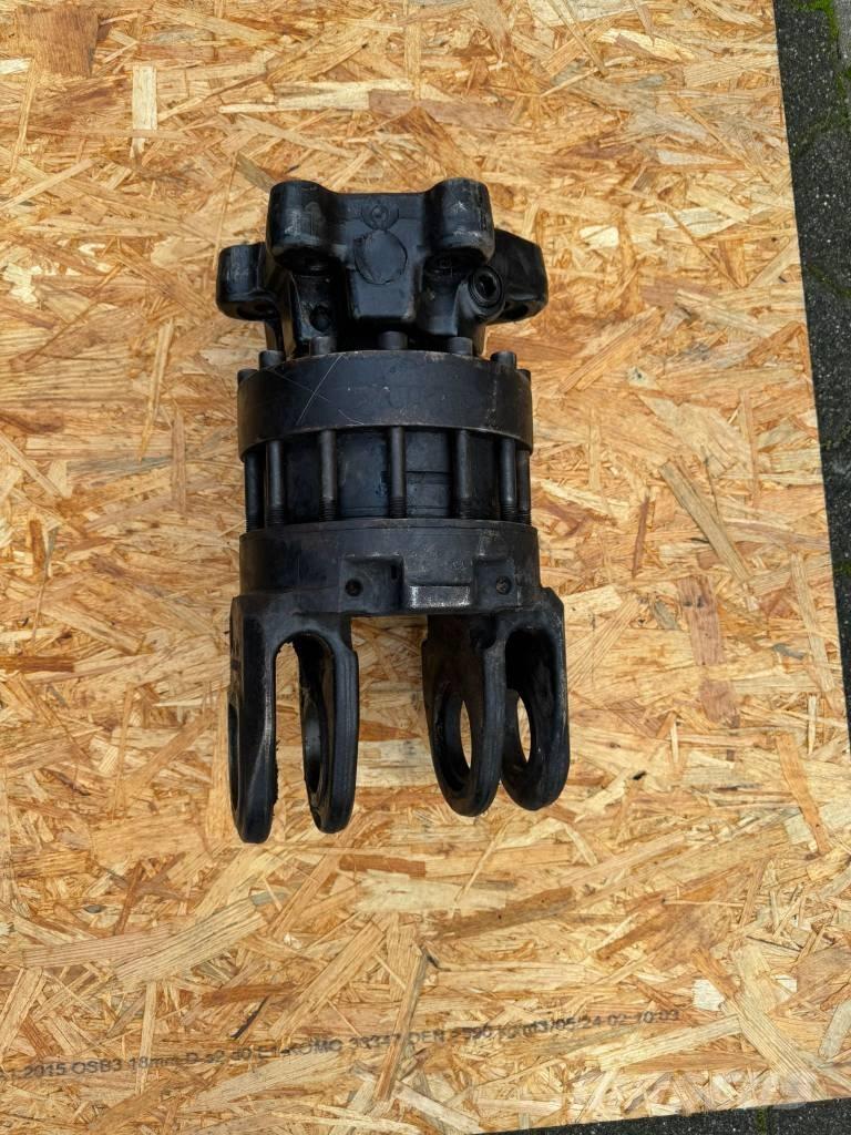 Ponsse Bear Rotationsschaufel