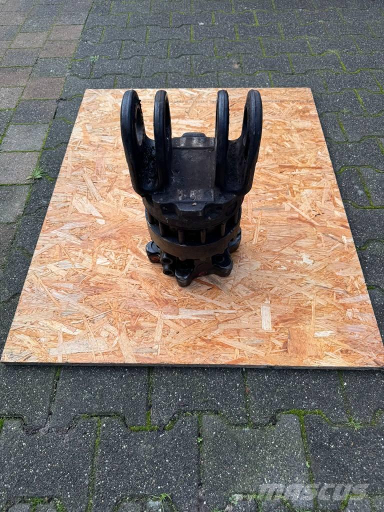 Ponsse Bear Rotationsschaufel