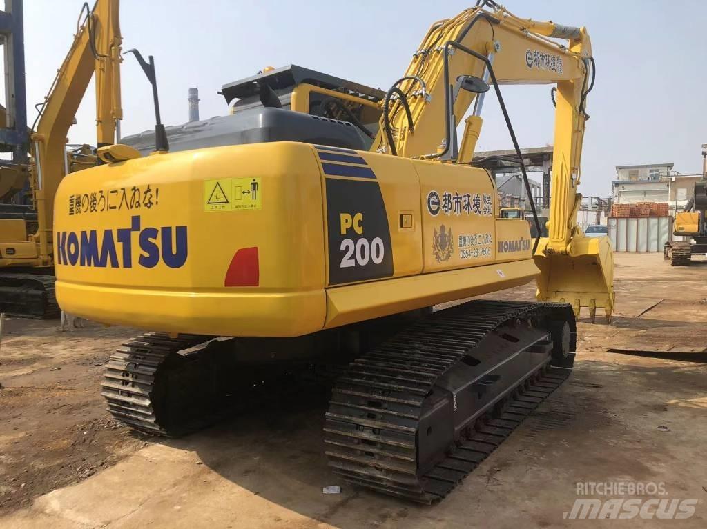Komatsu PC 220-8 Raupenbagger