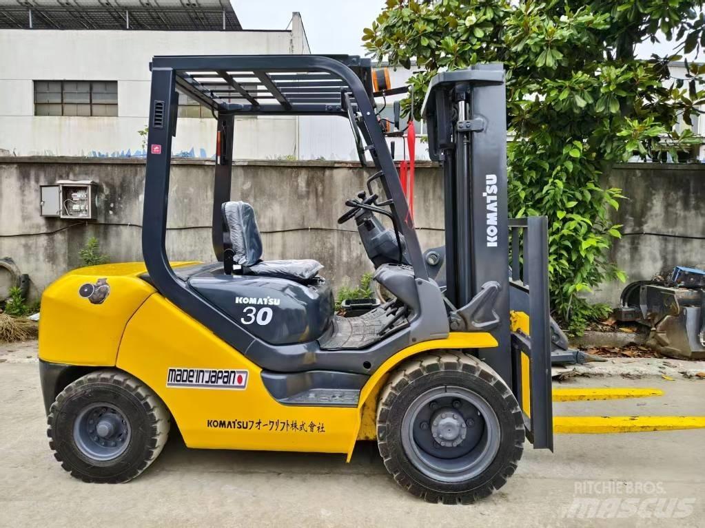 Komatsu FD 30 T-17 Dieselstapler