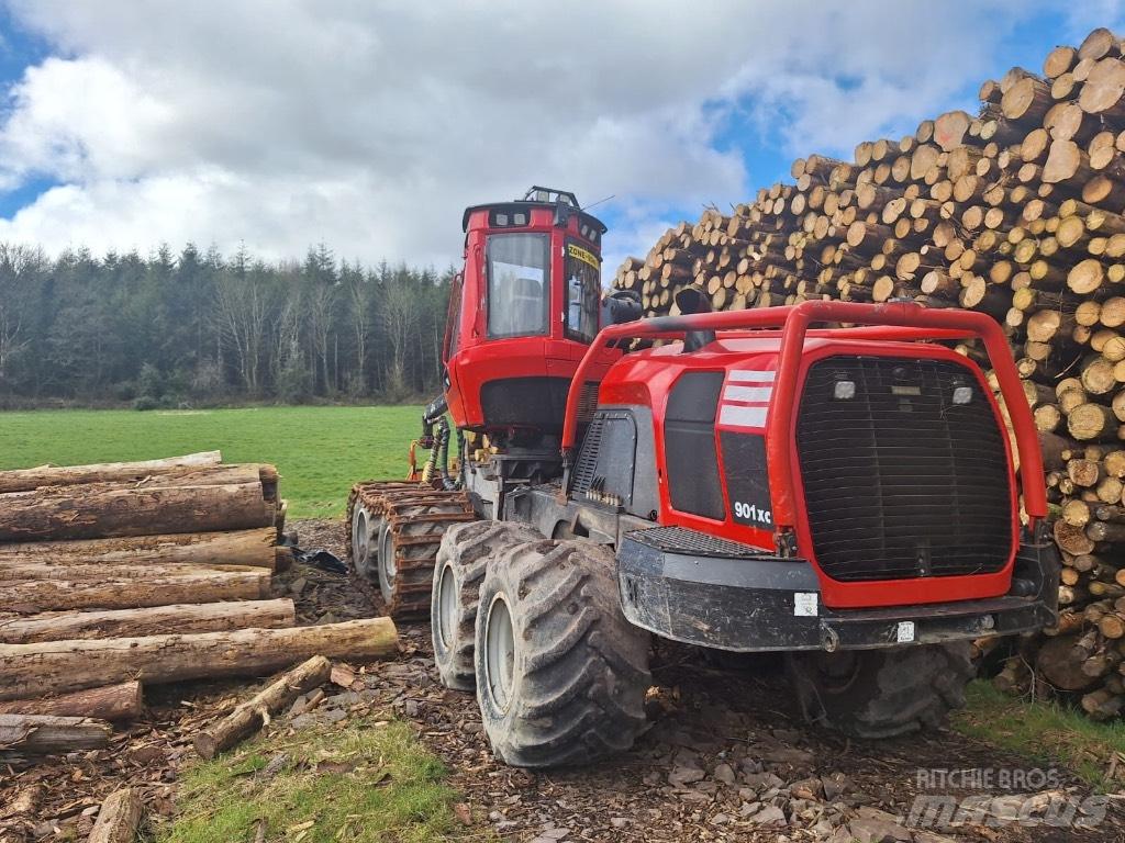 Komatsu 901 XC Harvester