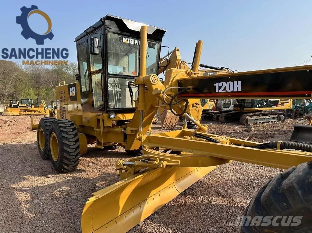 CAT 120H Grader