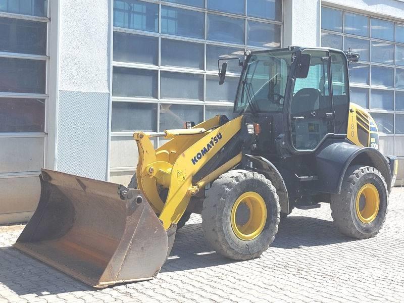 Komatsu WA 100 M-7 Kompaktlader