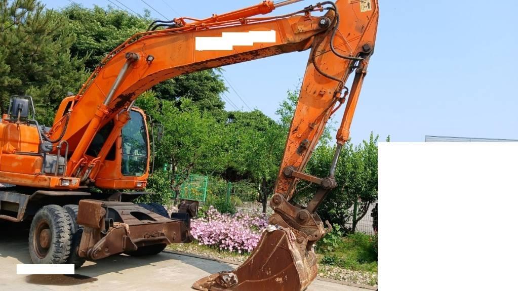 Doosan DX 210 W Mobilbagger