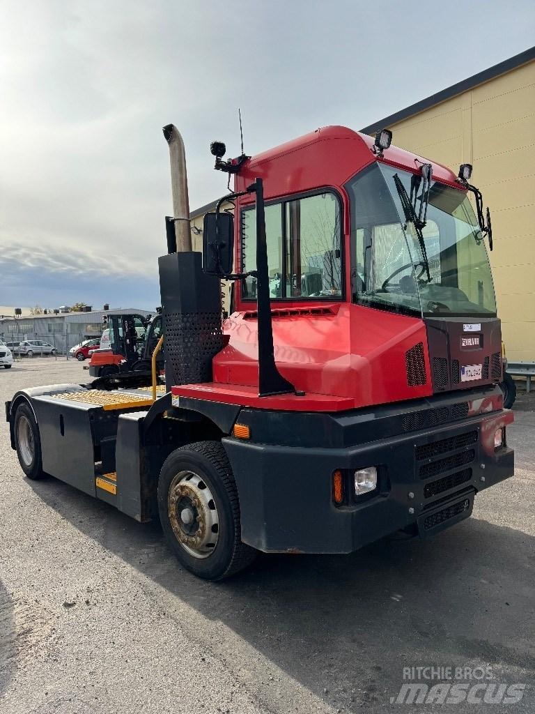 Kalmar T2 Schlepper