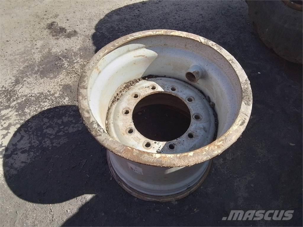 Valmet 901 22x24,5 Reifen