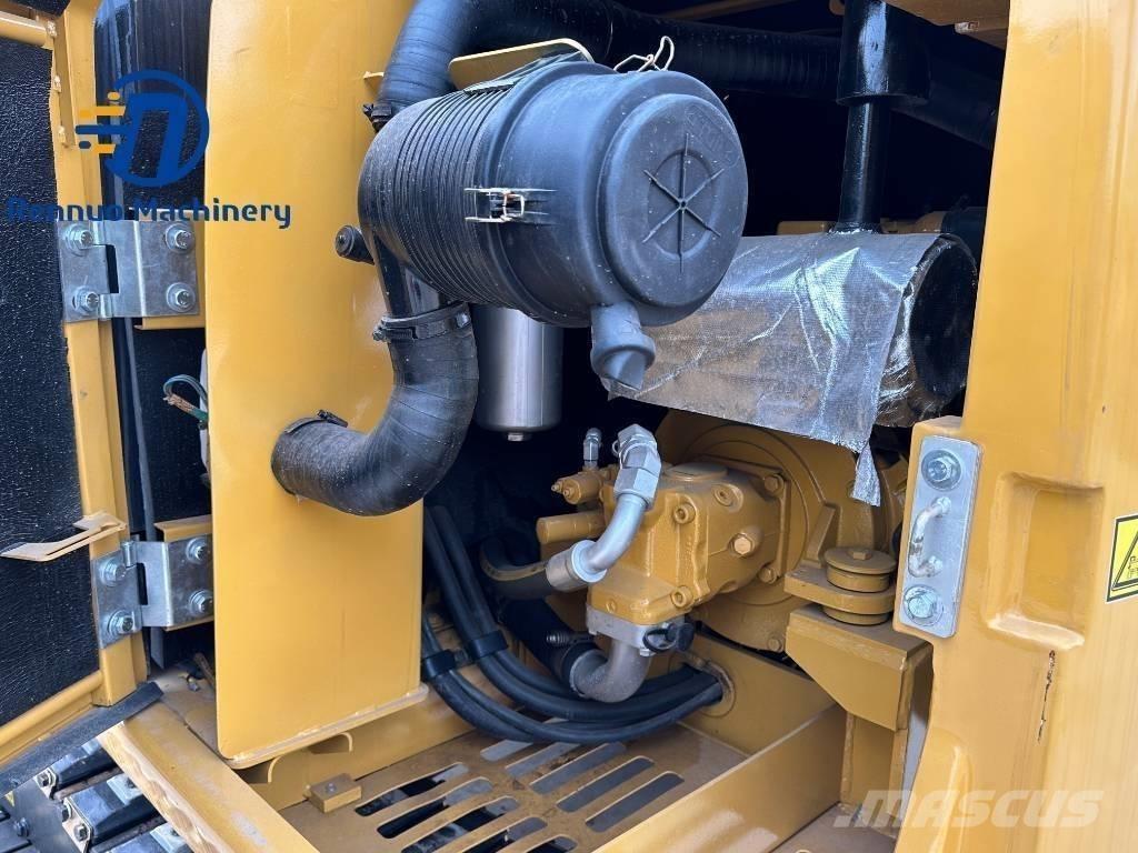 CAT 306E with rubber Minibagger < 7t