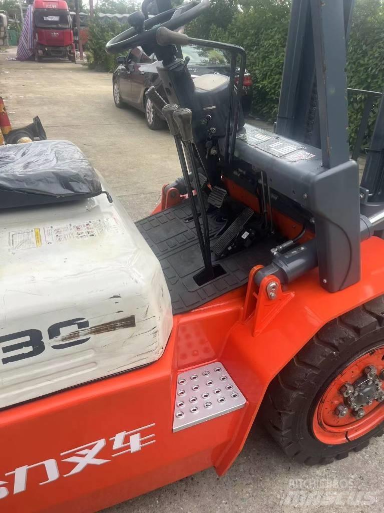Heli CPC 30 Dieselstapler