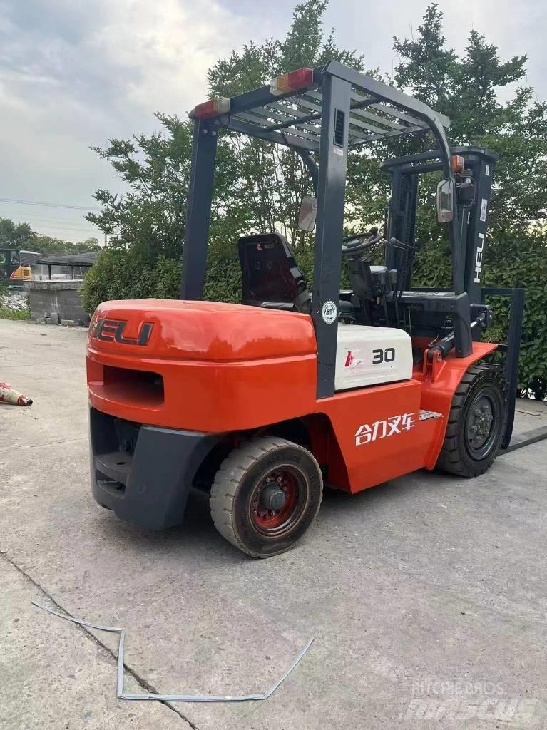Heli CPC 30 Dieselstapler