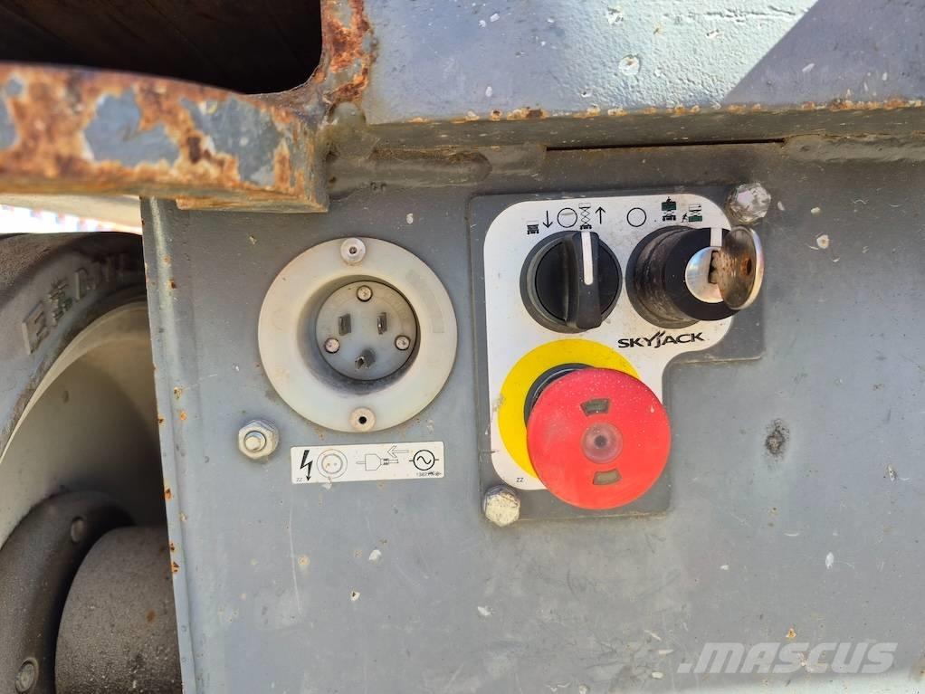 SkyJack SJ 4632 Scheren-Arbeitsbühnen