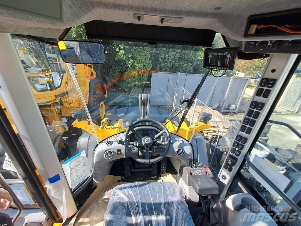 Volvo L90H Radlader