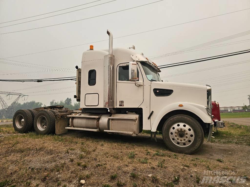 Freightliner 122 SD Sattelzugmaschinen