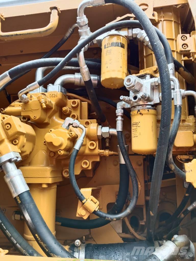 CAT 330 D Raupenbagger