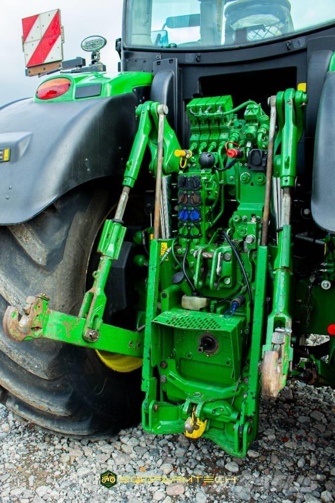 John Deere 6250 R Traktoren