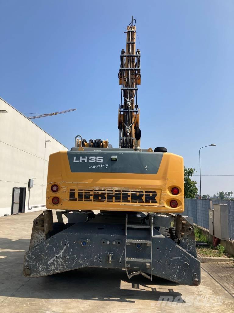 Liebherr LH 35 Materialumschlag