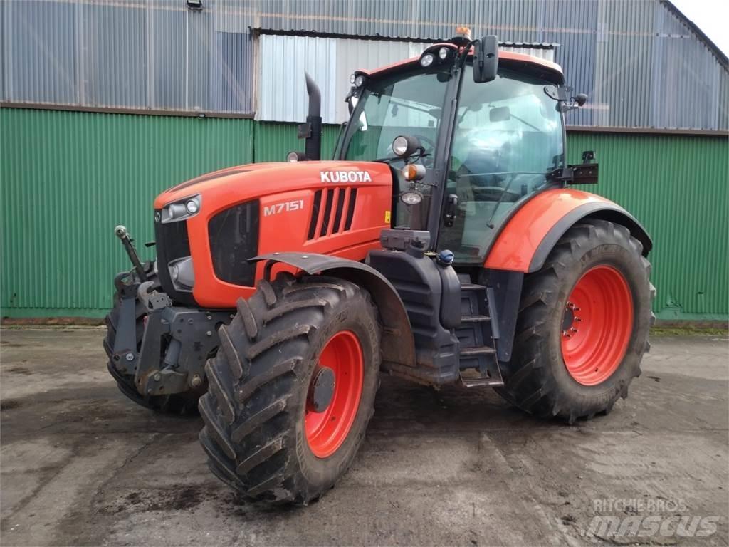 Kubota M7151 Traktoren
