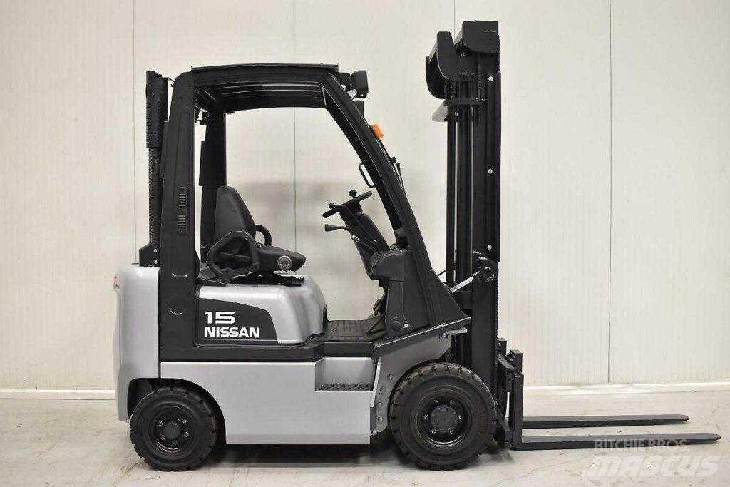 Nissan FD01A18Q Dieselstapler