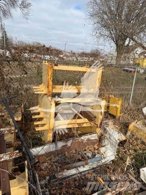  HEM 12-27 SFP Strassenfertiger