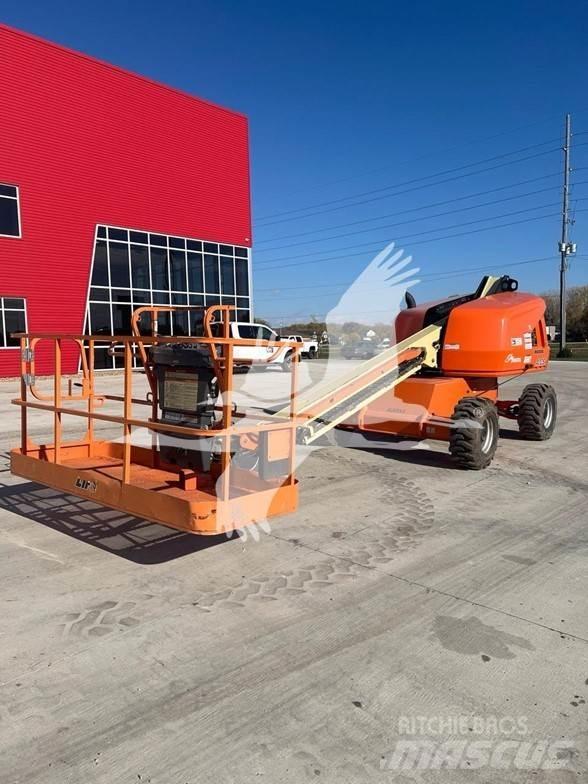 JLG 400S Teleskopbühnen