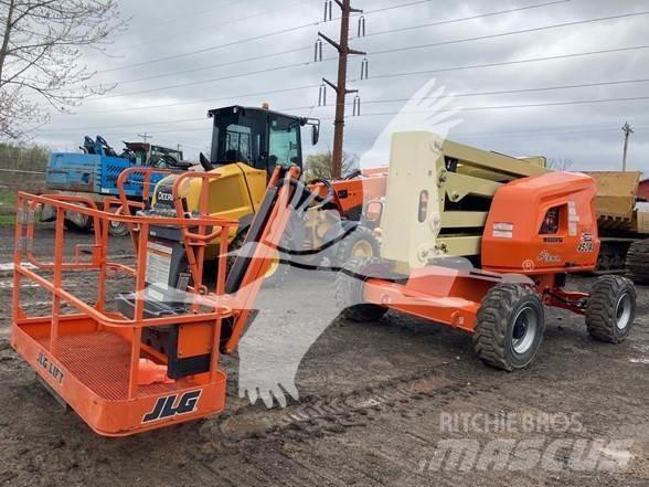 JLG 450AJ Gelenkteleskoparbeitsbühnen