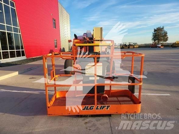 JLG 450AJ Gelenkteleskoparbeitsbühnen