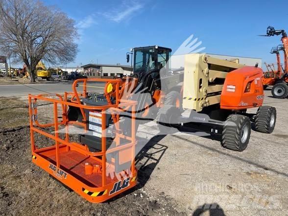 JLG 450AJ Gelenkteleskoparbeitsbühnen