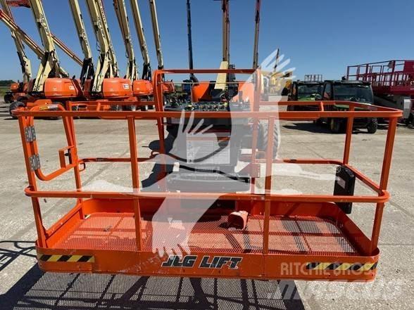 JLG 600AJ Gelenkteleskoparbeitsbühnen