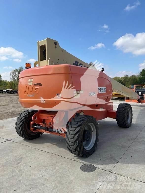 JLG 800S Teleskopbühnen