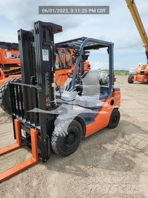 Toyota 8FGU25 Dieselstapler