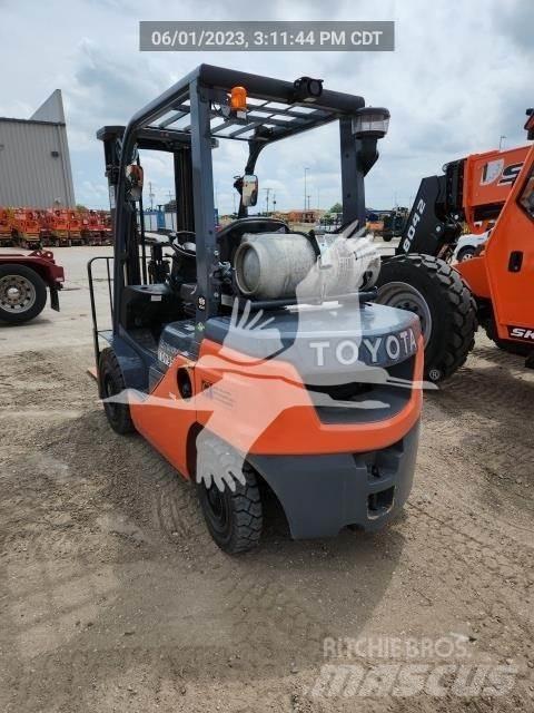 Toyota 8FGU25 Dieselstapler