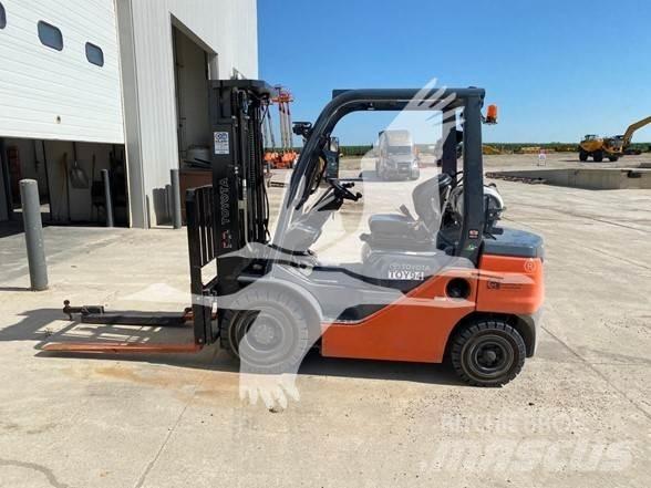 Toyota 8FGU25 Dieselstapler
