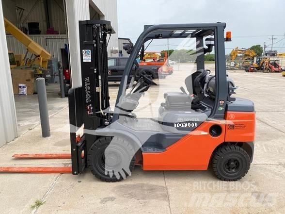 Toyota 8FGU25 Dieselstapler