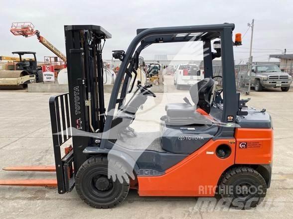 Toyota 8FGU25 Dieselstapler