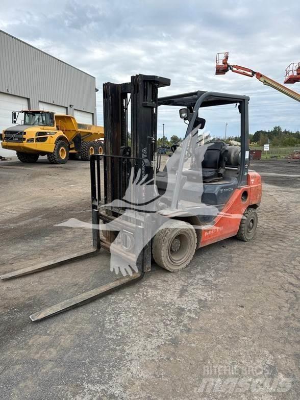 Toyota 8FGU25 Dieselstapler