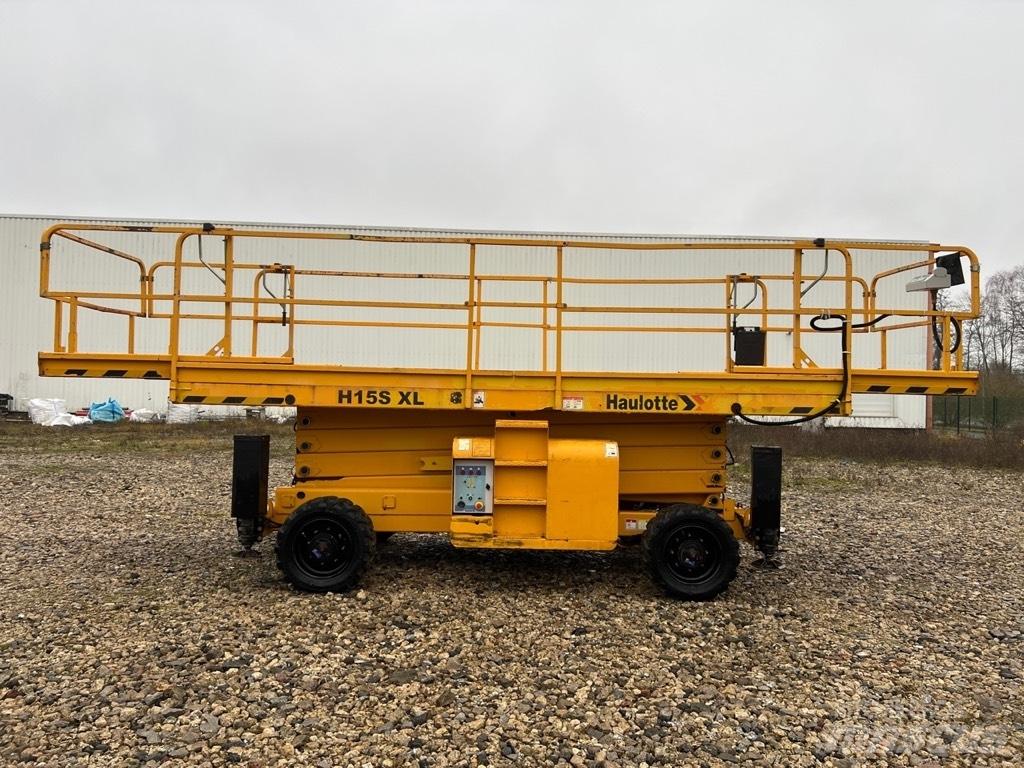 Haulotte H 15 SXL Scheren-Arbeitsbühnen