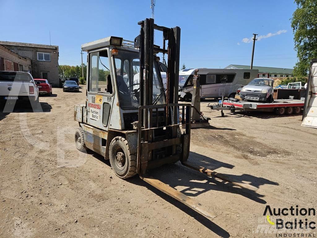 Komatsu XR-25D Dieselstapler
