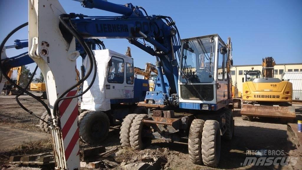 Liebherr A900 Mobilbagger