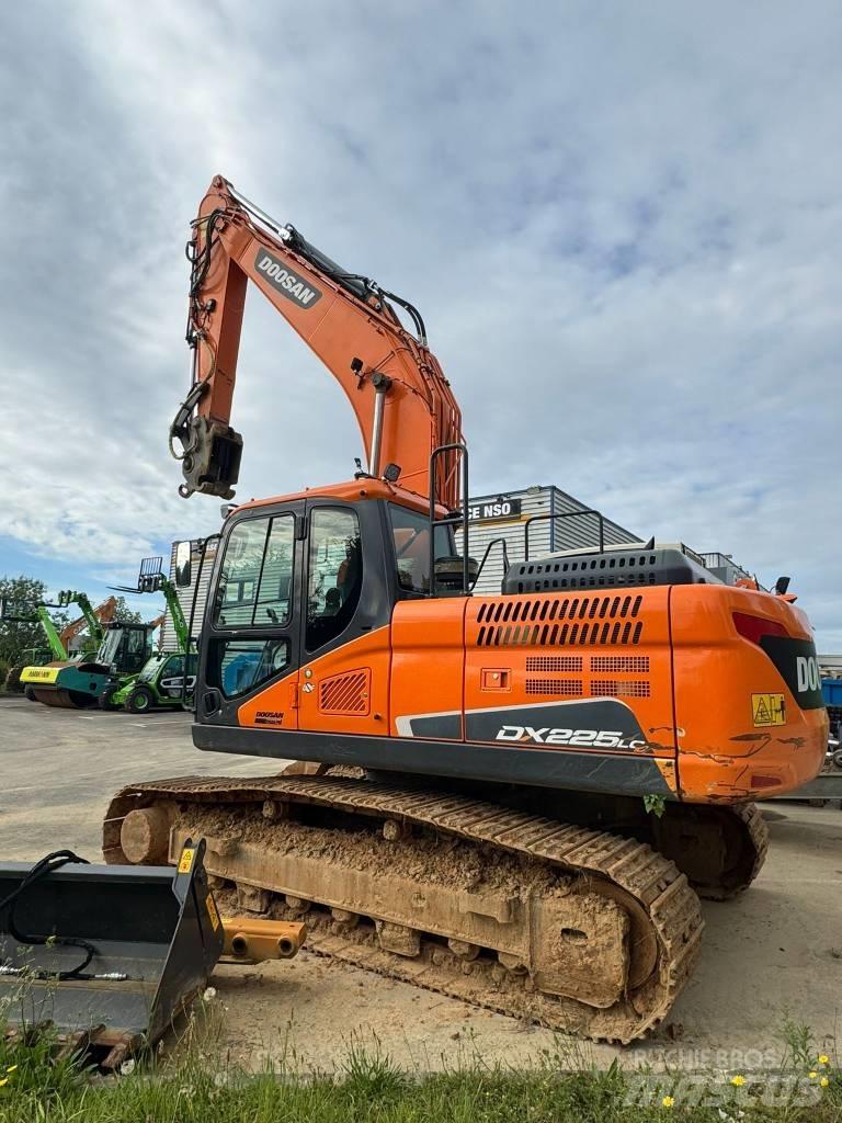 Doosan DX 225 LC-5 Raupenbagger