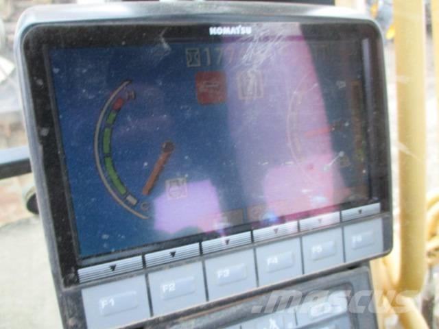 Komatsu PC 240 NLC-8 Raupenbagger