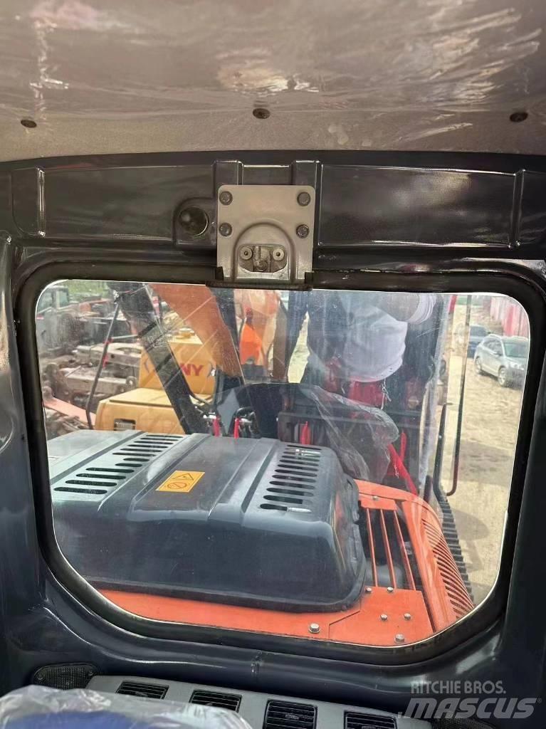 Hitachi 130 Raupenbagger