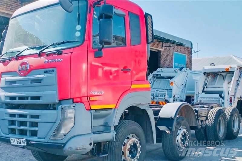 UD CGE 370 8x4 Andere Fahrzeuge